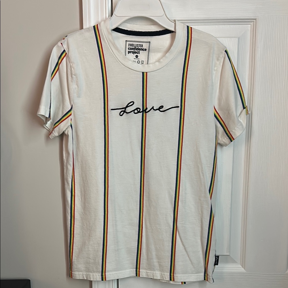 Hollister Pride Tshirt